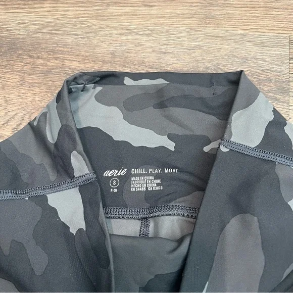 Aerie Chill Play Move Camouflage Leggings - Picture 6 of 7